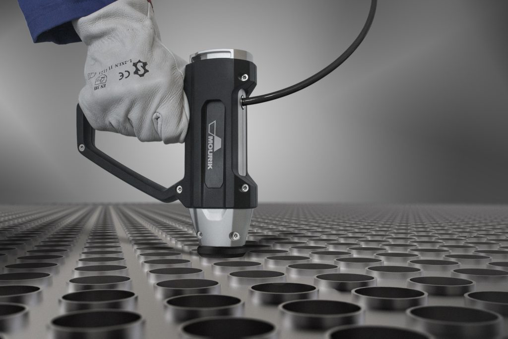industrial design of a handtool for reactor cleaning operations, testing the prototype