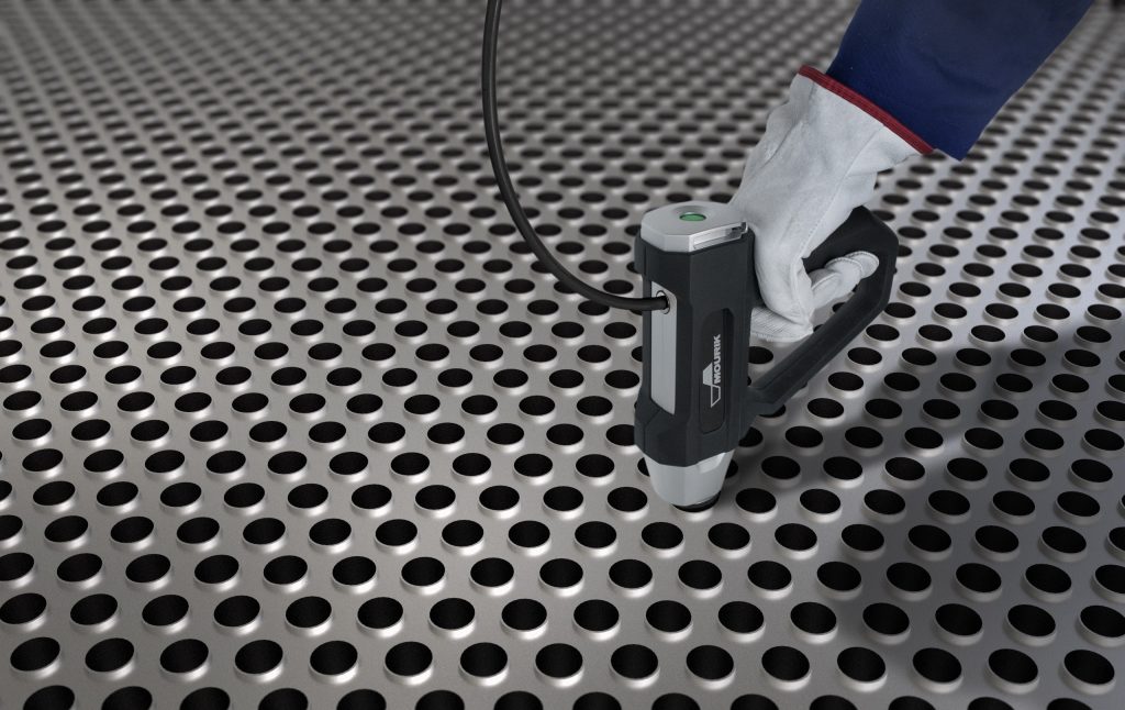 industrial design of a handtool for reactor cleaning operations, topview from operator