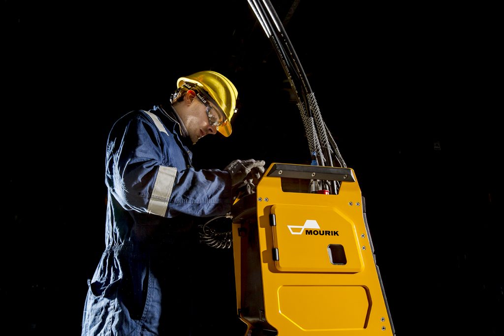 industrial design and full development of a reactor cleaning machine, prototype testing